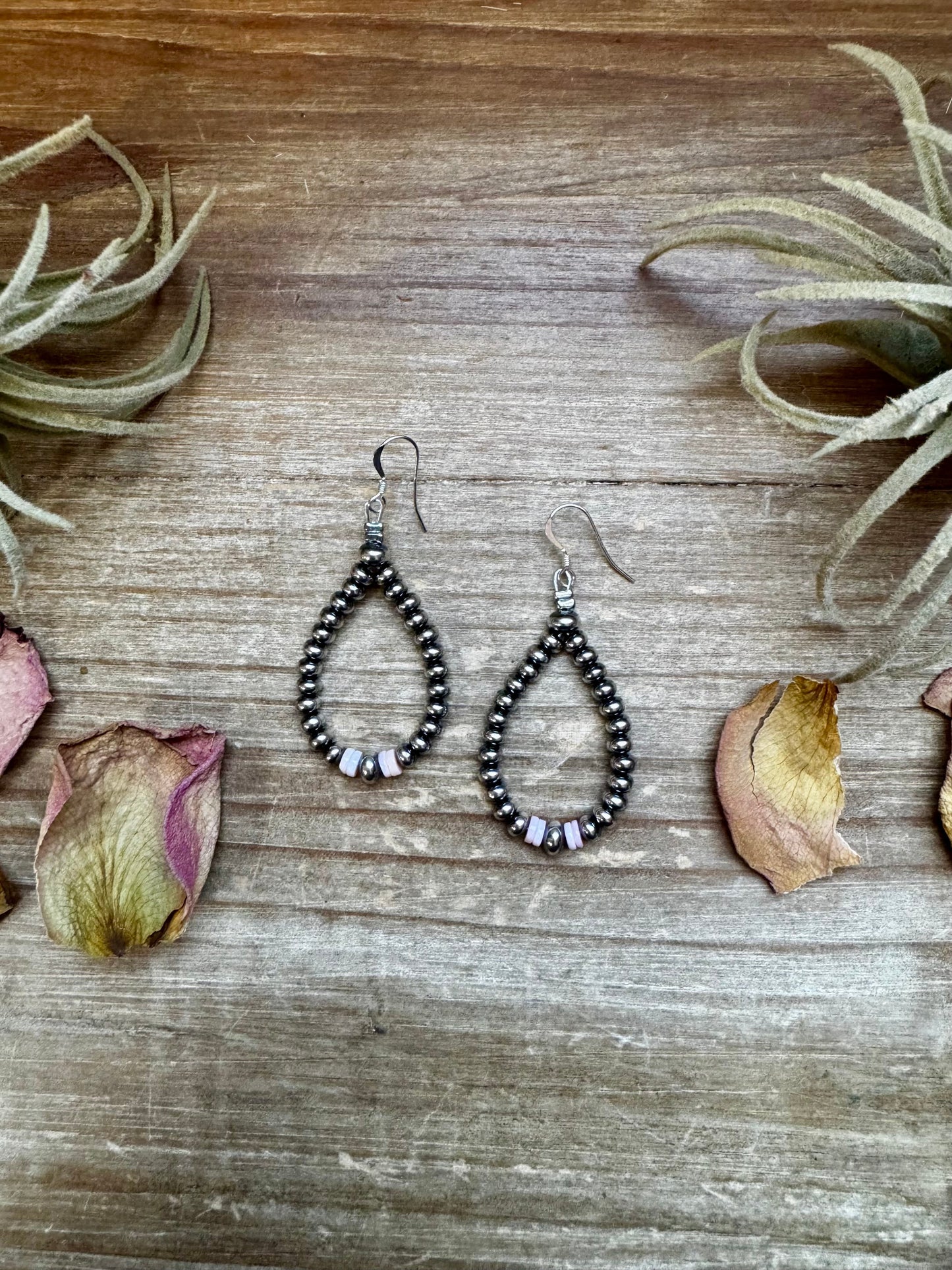 Smaller Sterling saucer Silver Pearls earrings teardrop - With Pink Conch