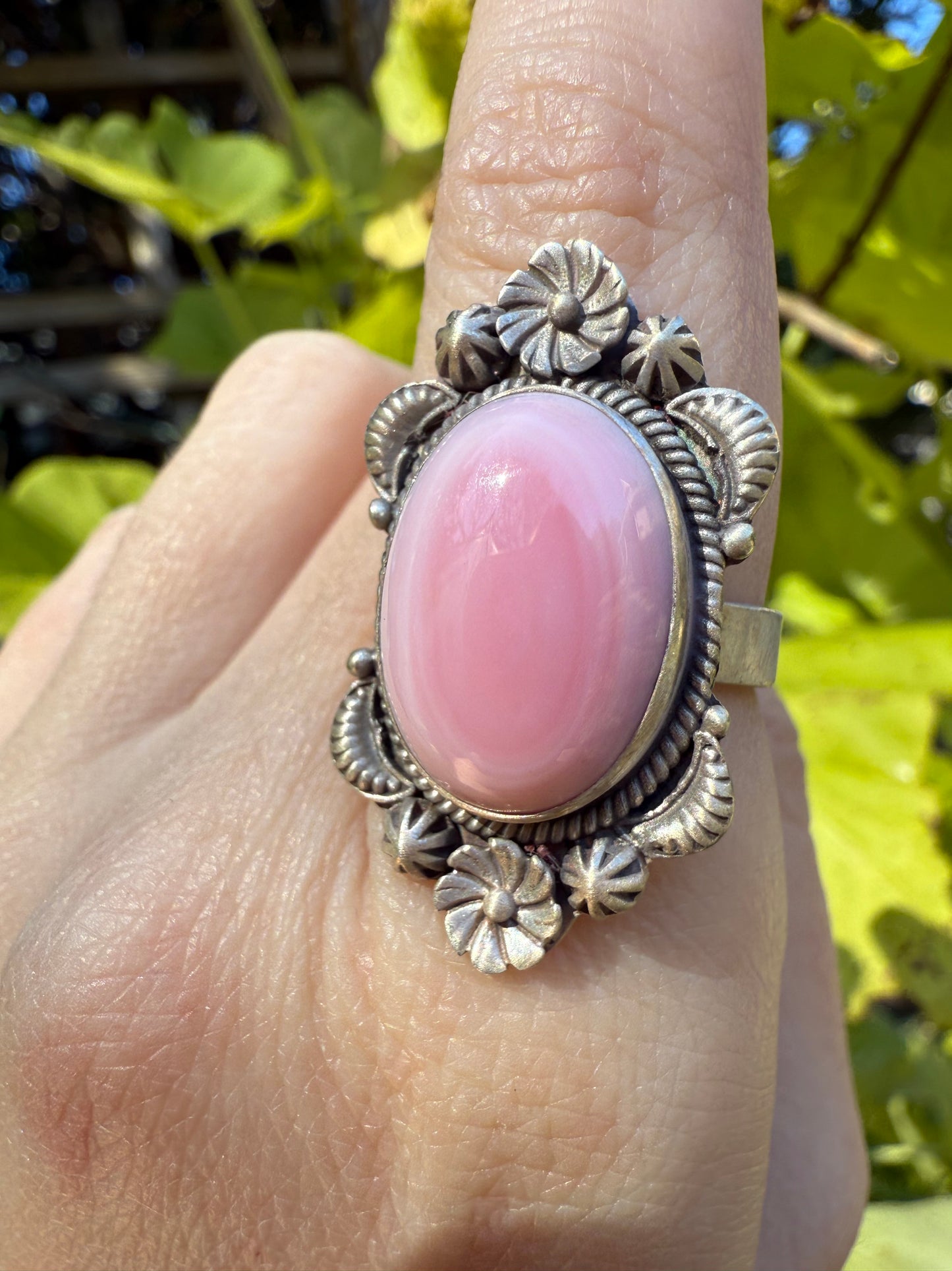 Pink Conch Flower Accent Sterling Silver 925 Adjustable Ring