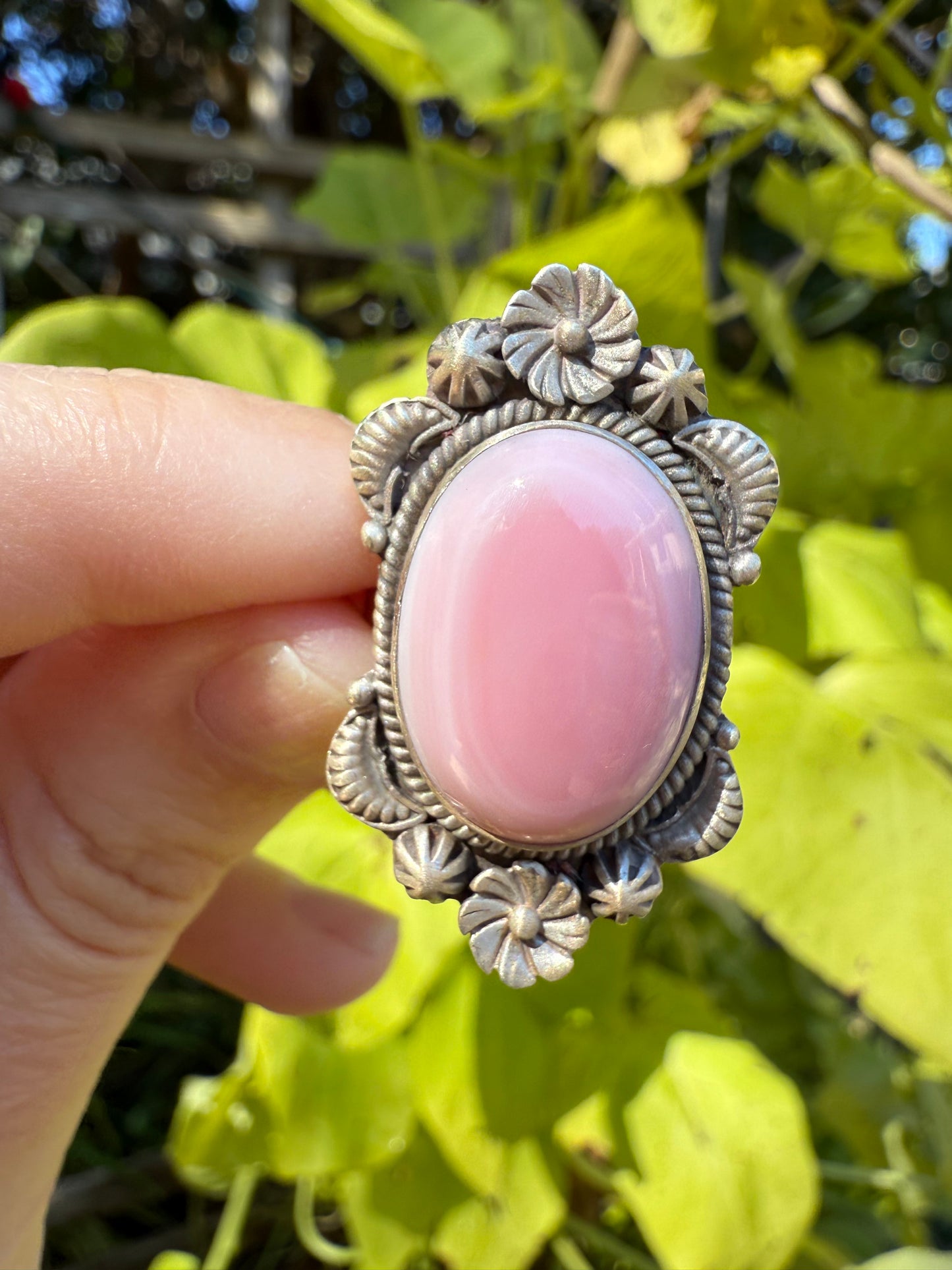 Pink Conch Flower Accent Sterling Silver 925 Adjustable Ring