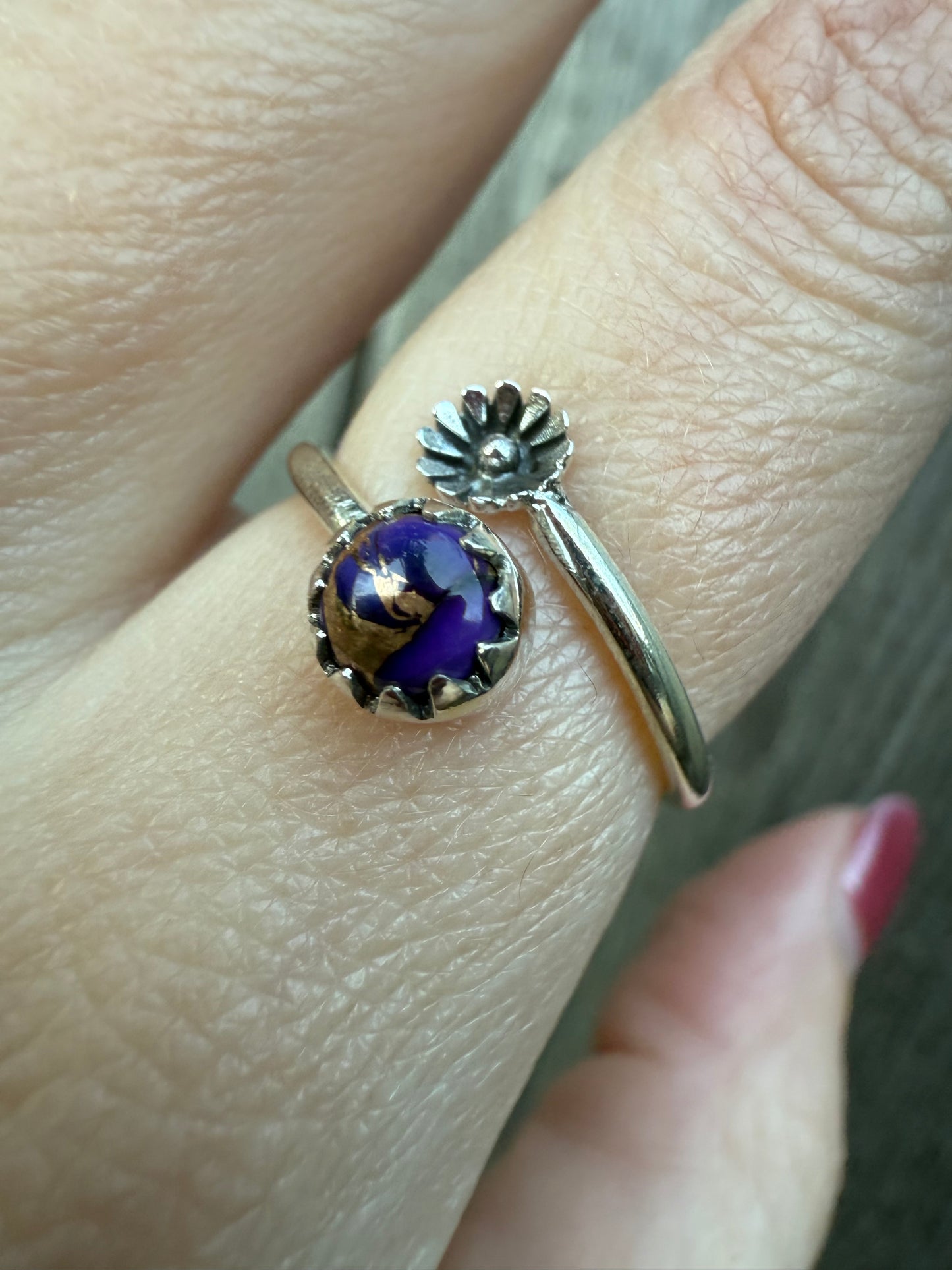 Purple Mojave Flower Floater Sterling Silver Ring - Size 6-6.5