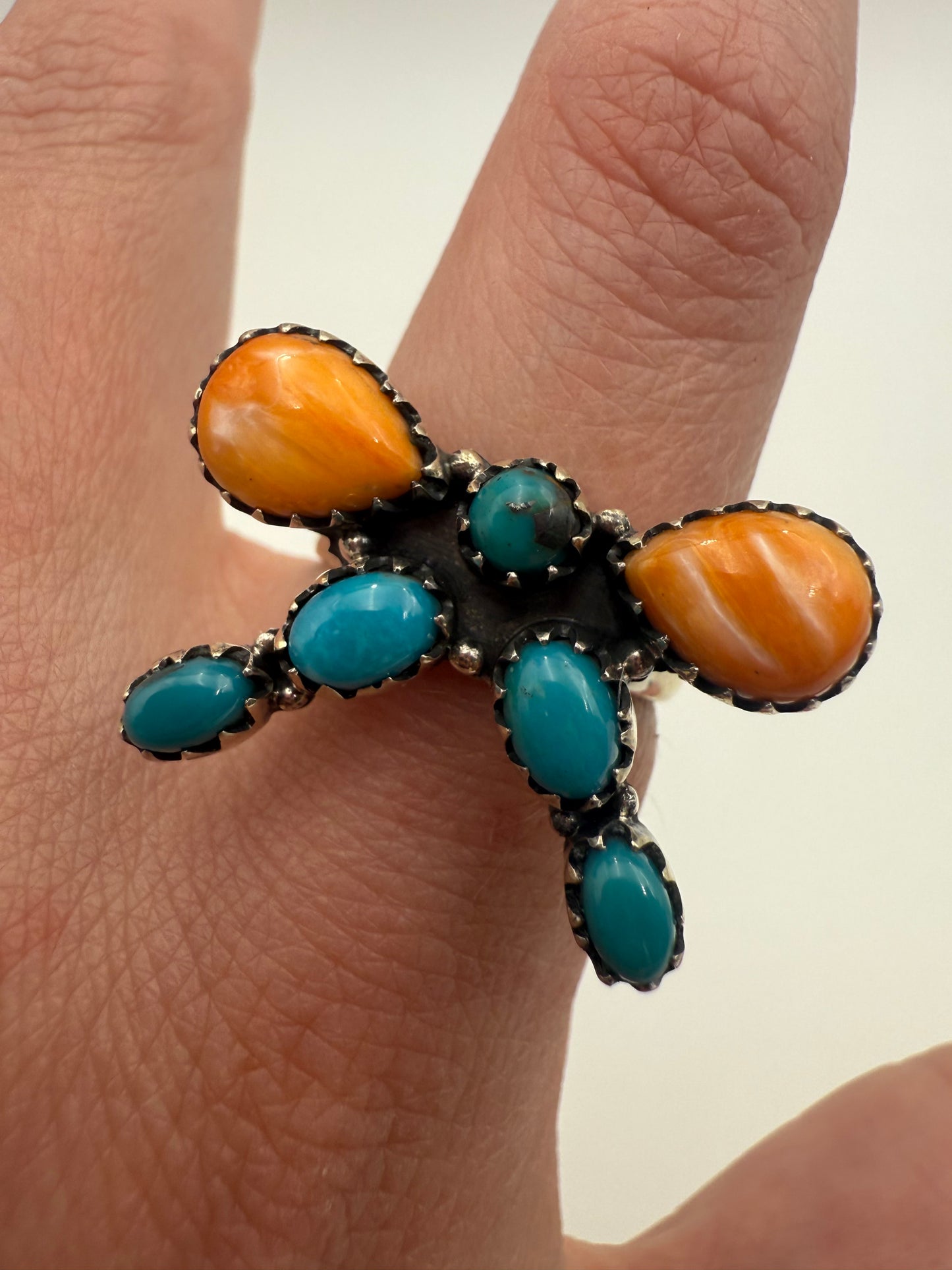 Kingman And Orange Spiny Bow Sterling Silver Ring - Size 7