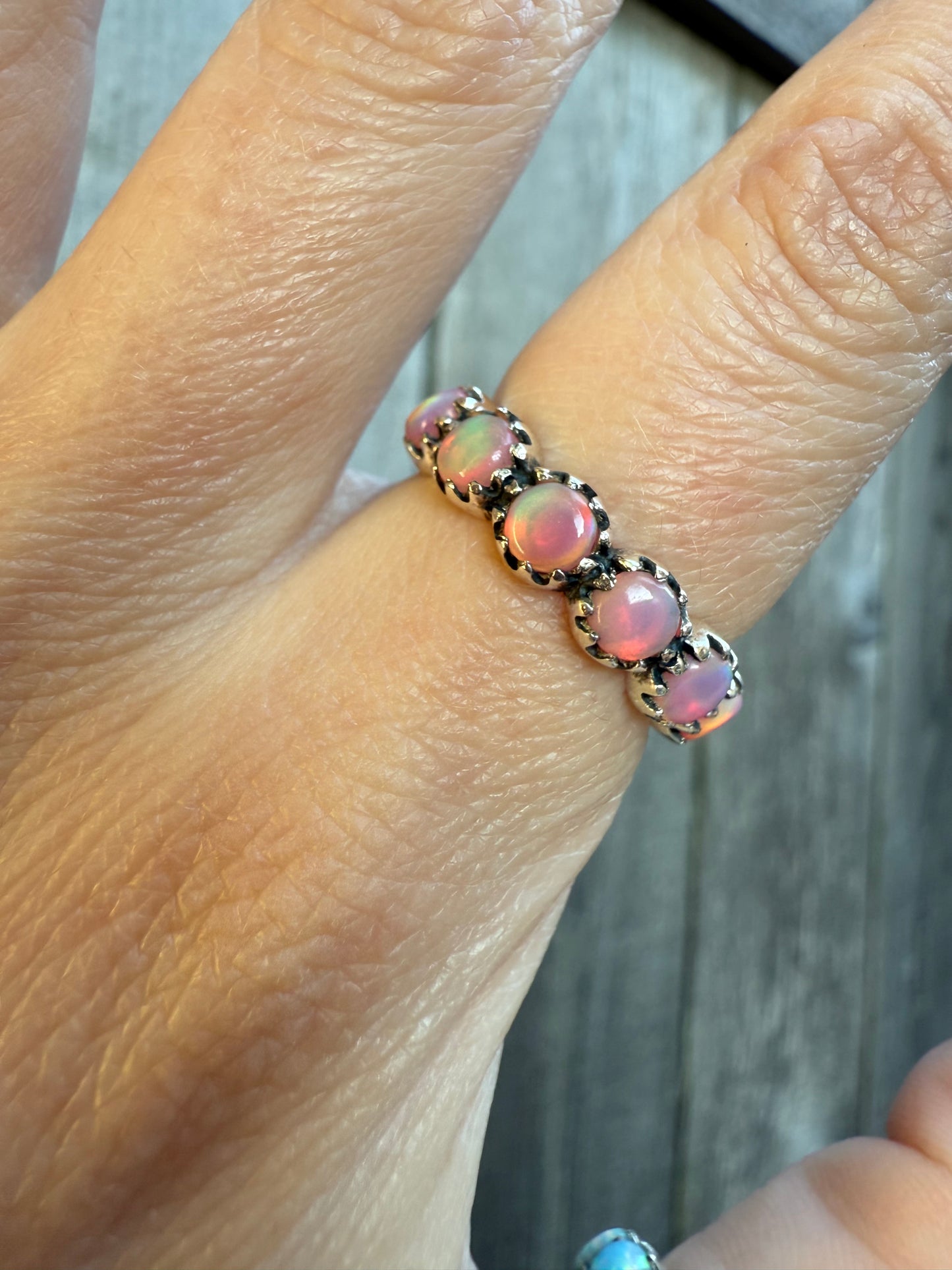 Balloon Opal Infinity Sterling Silver 925 Ring